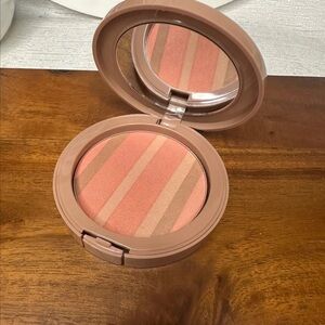 Belle by Kim Gravel Striped Blush Compact